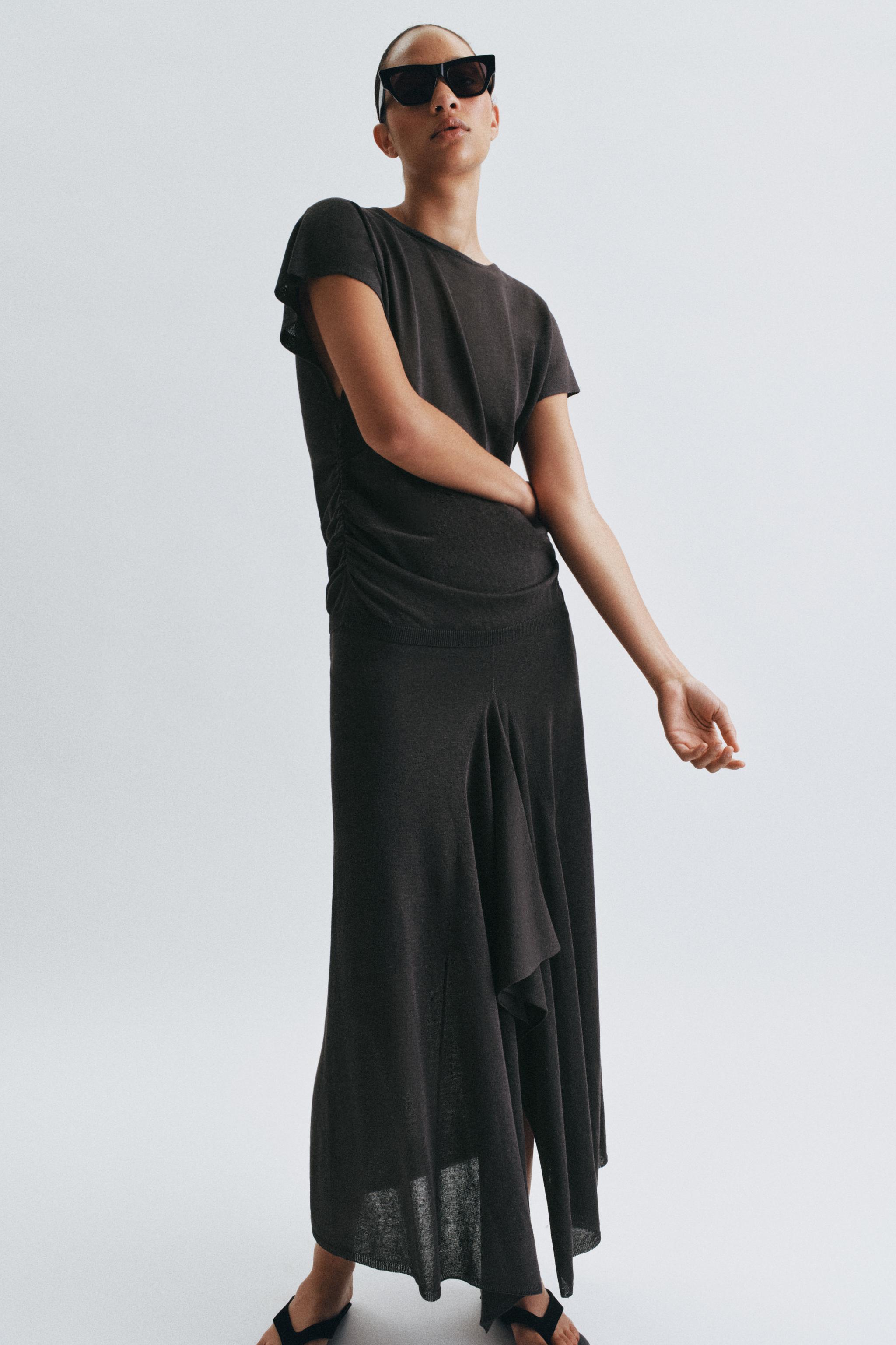 DRAPED KNIT TOP